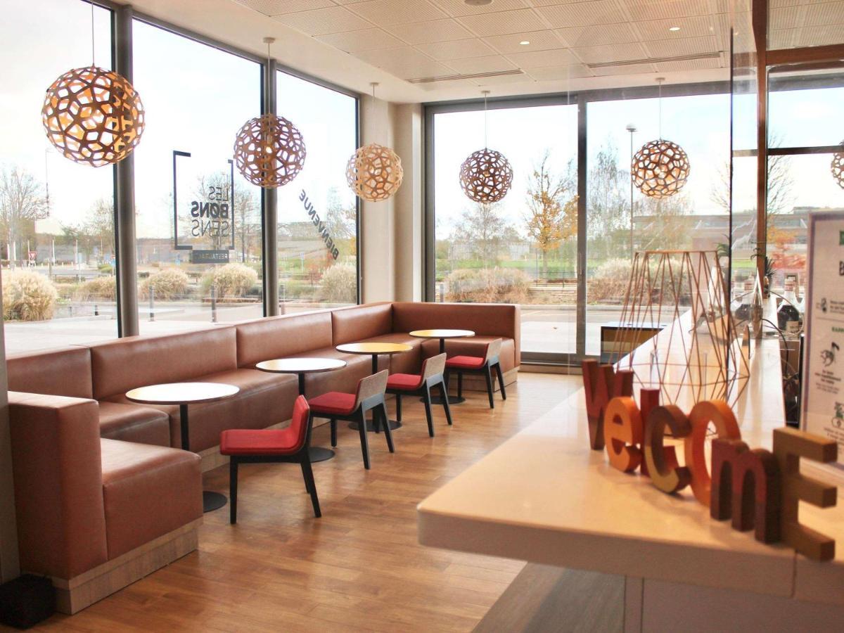 Ibis Styles Guyancourt Versailles Екстериор снимка