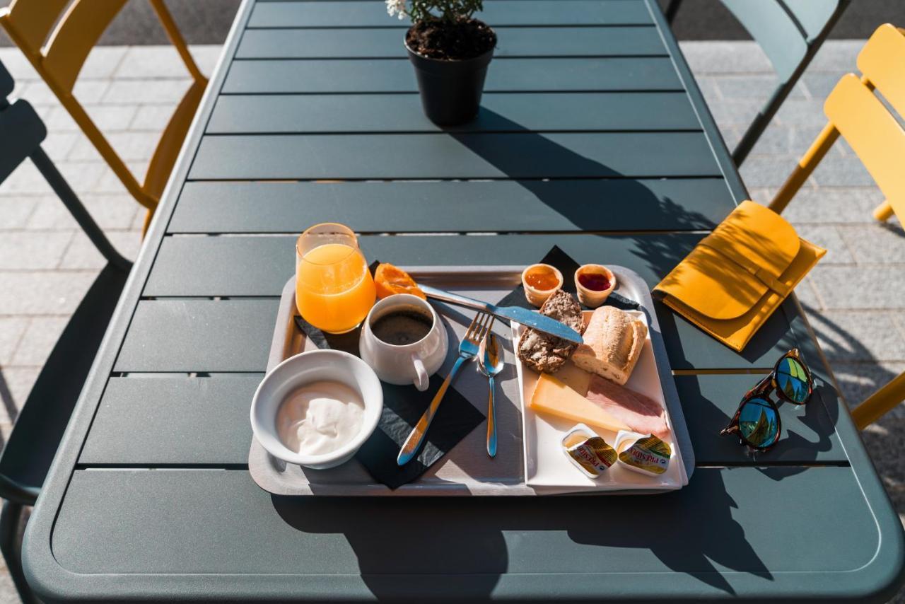 Ibis Styles Guyancourt Versailles Екстериор снимка