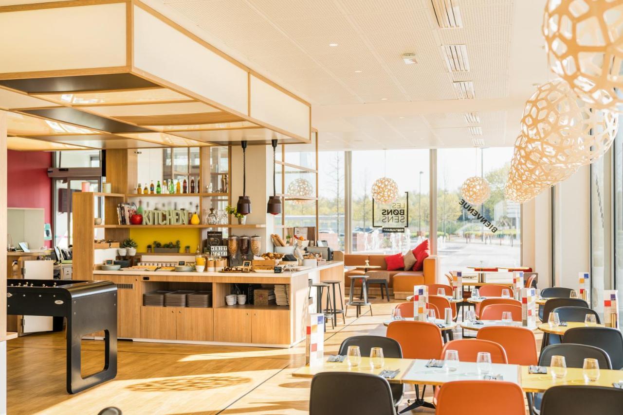 Ibis Styles Guyancourt Versailles Екстериор снимка